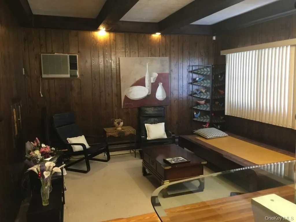 406 Plainview Road Hicksville NY 11801