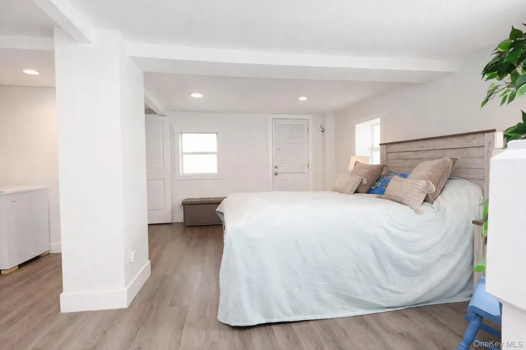 18 Pleasant Road Lake Peekskill NY 10537