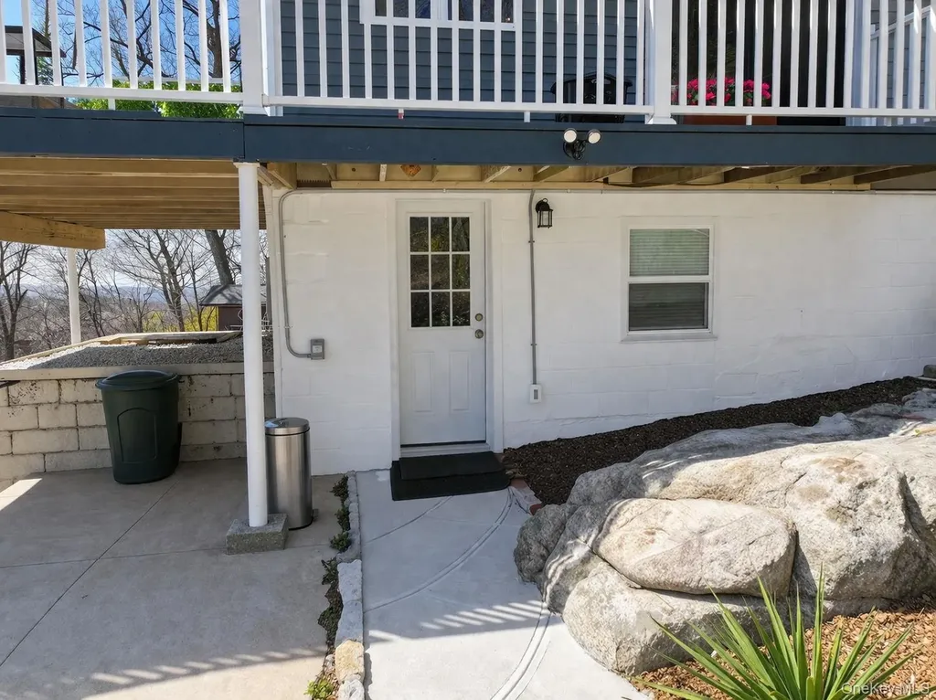18 Pleasant Road Lake Peekskill NY 10537