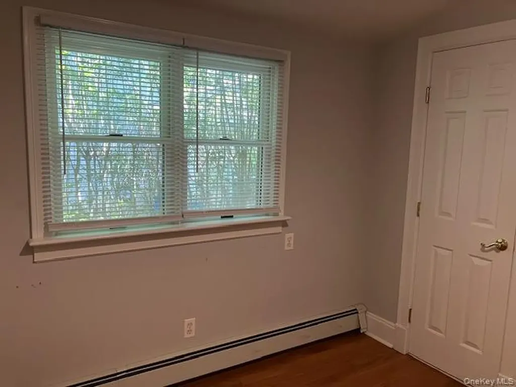 101 Maple Avenue Sea Cliff NY 11579
