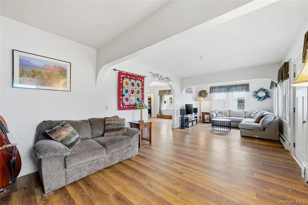 147 Church Avenue Islip NY 11751
