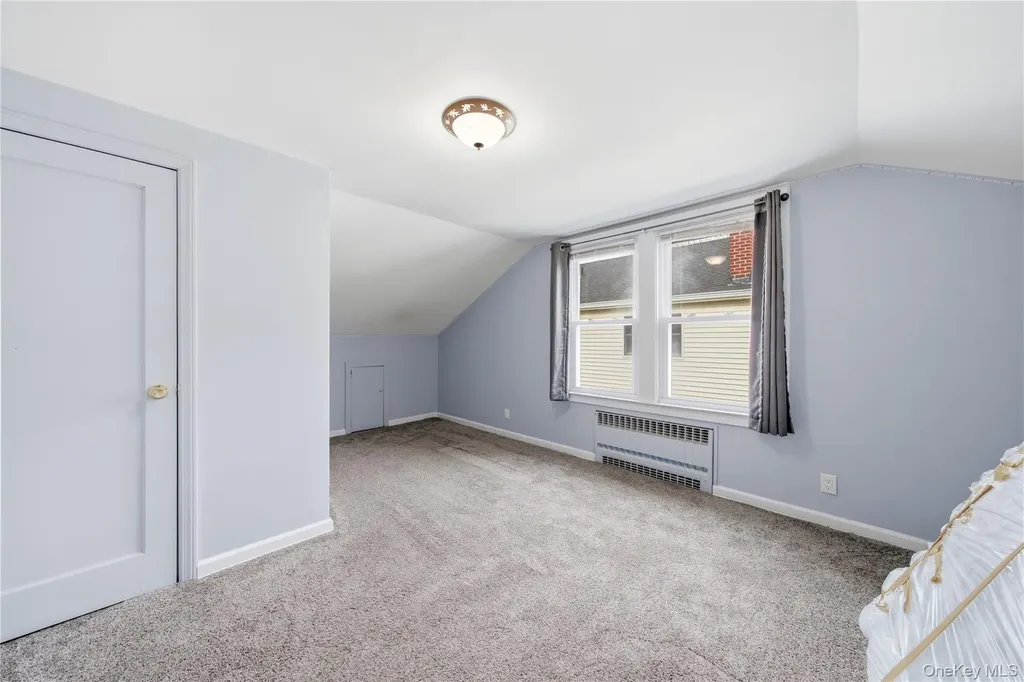 147 Church Avenue Islip NY 11751