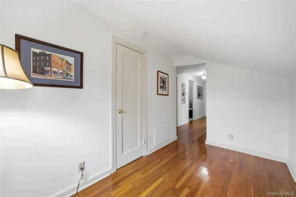 147 Church Avenue Islip NY 11751
