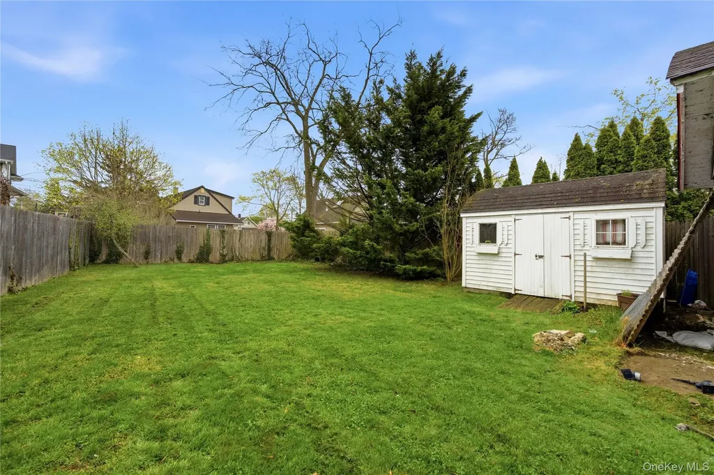 147 Church Avenue Islip NY 11751