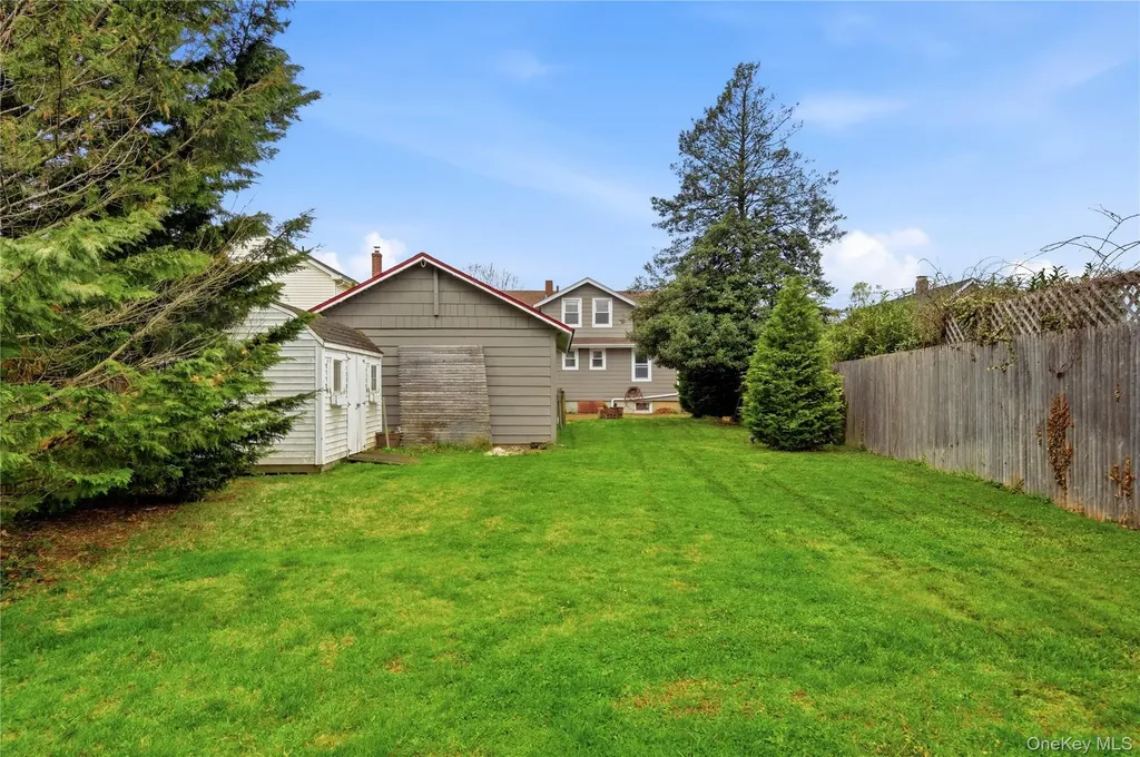 147 Church Avenue Islip NY 11751