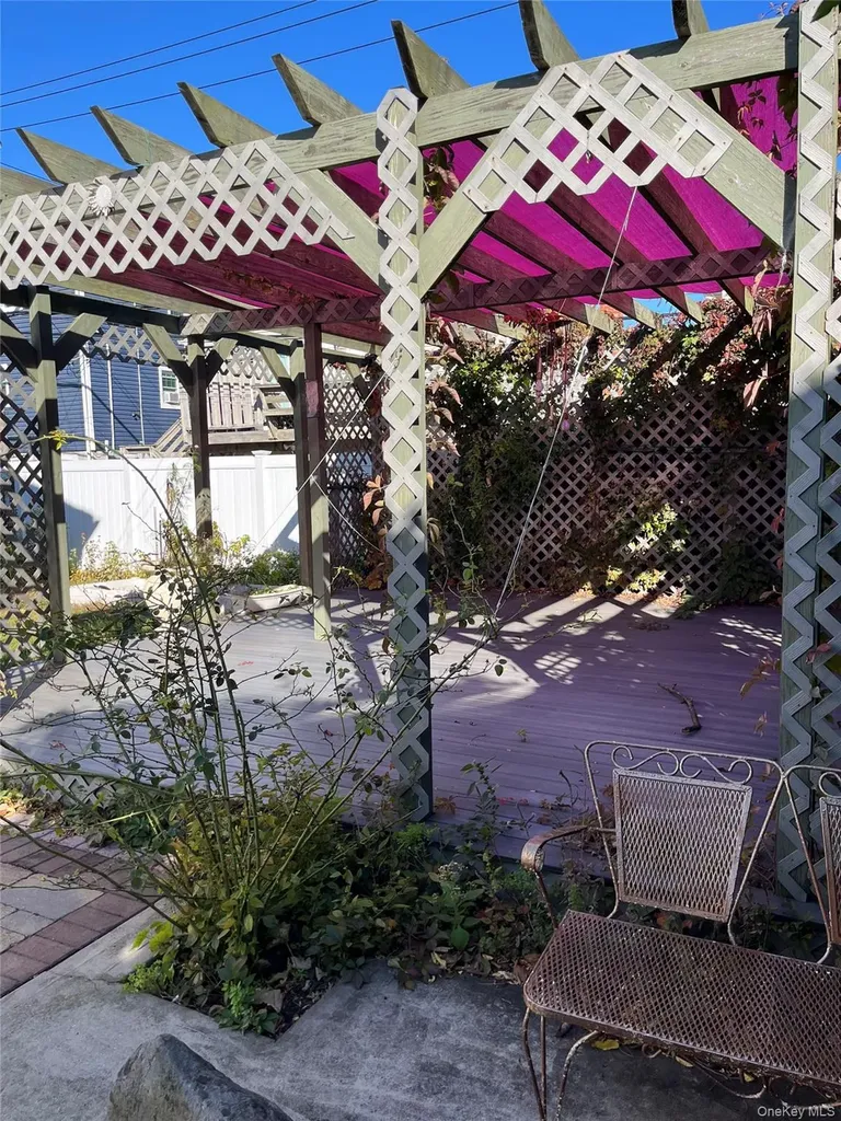 429 E Park Avenue Long Beach NY 11561