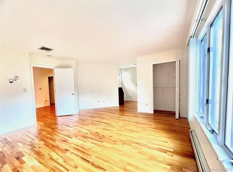 15 Evon Court Scarsdale NY 10583