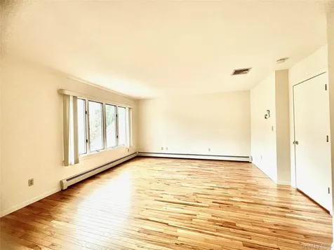 15 Evon Court Scarsdale NY 10583