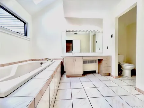 15 Evon Court Scarsdale NY 10583