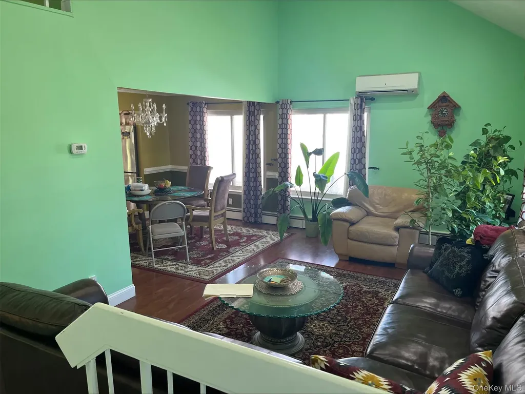 173 Sequoia Drive Coram NY 11727