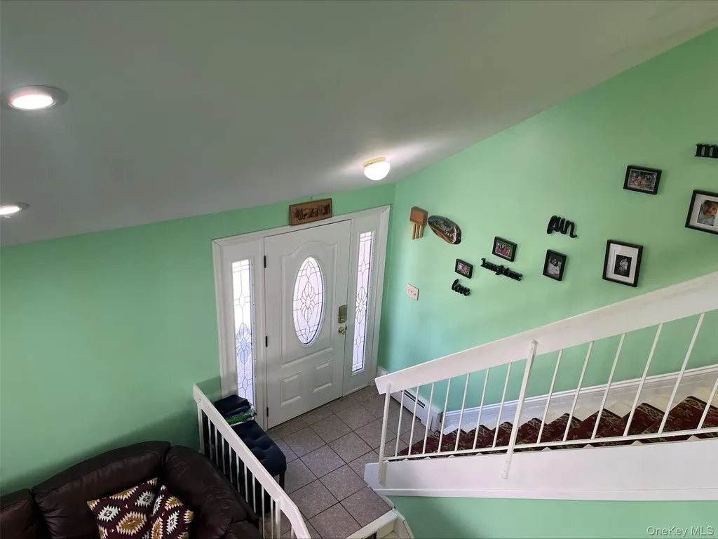 173 Sequoia Drive Coram NY 11727