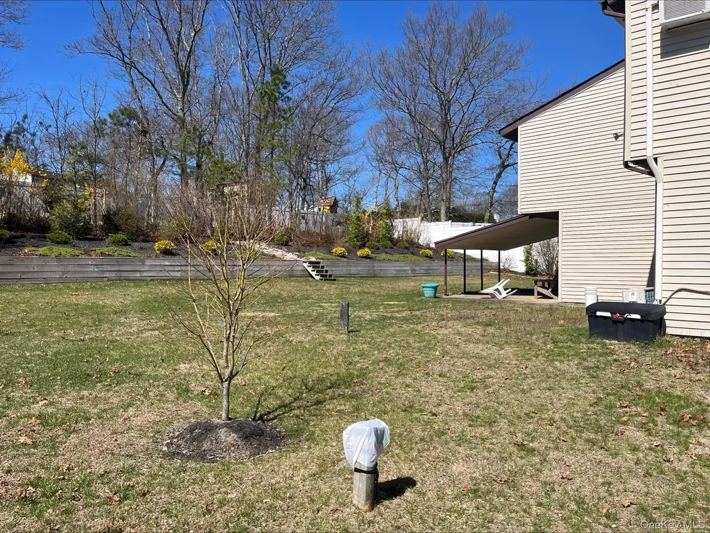 173 Sequoia Drive Coram NY 11727