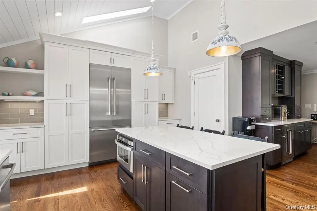 88 Dyke Road Setauket NY 11733