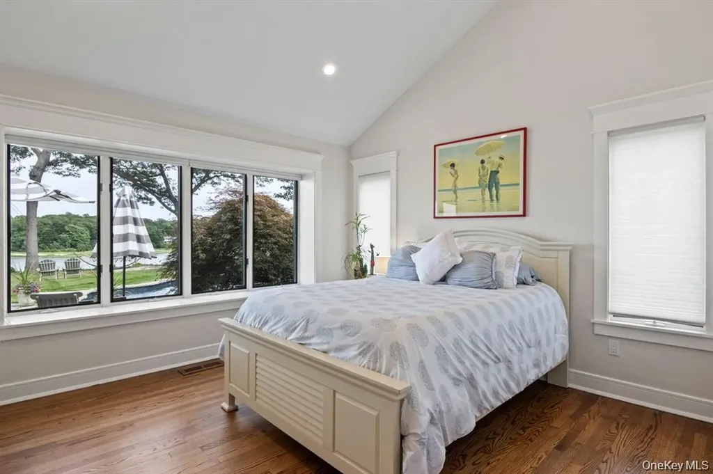 88 Dyke Road Setauket NY 11733