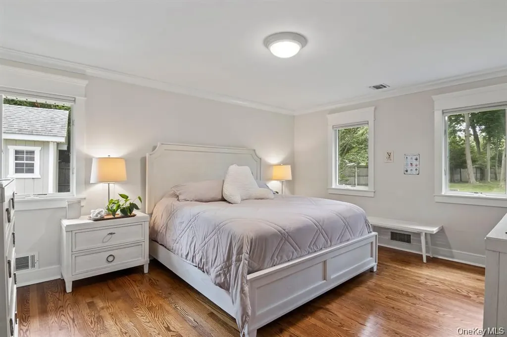 88 Dyke Road Setauket NY 11733