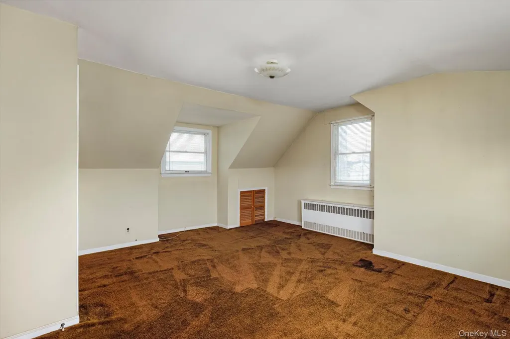 64 Arlyn Drive E Massapequa NY 11758