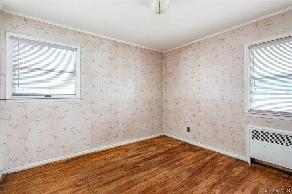 64 Arlyn Drive E Massapequa NY 11758