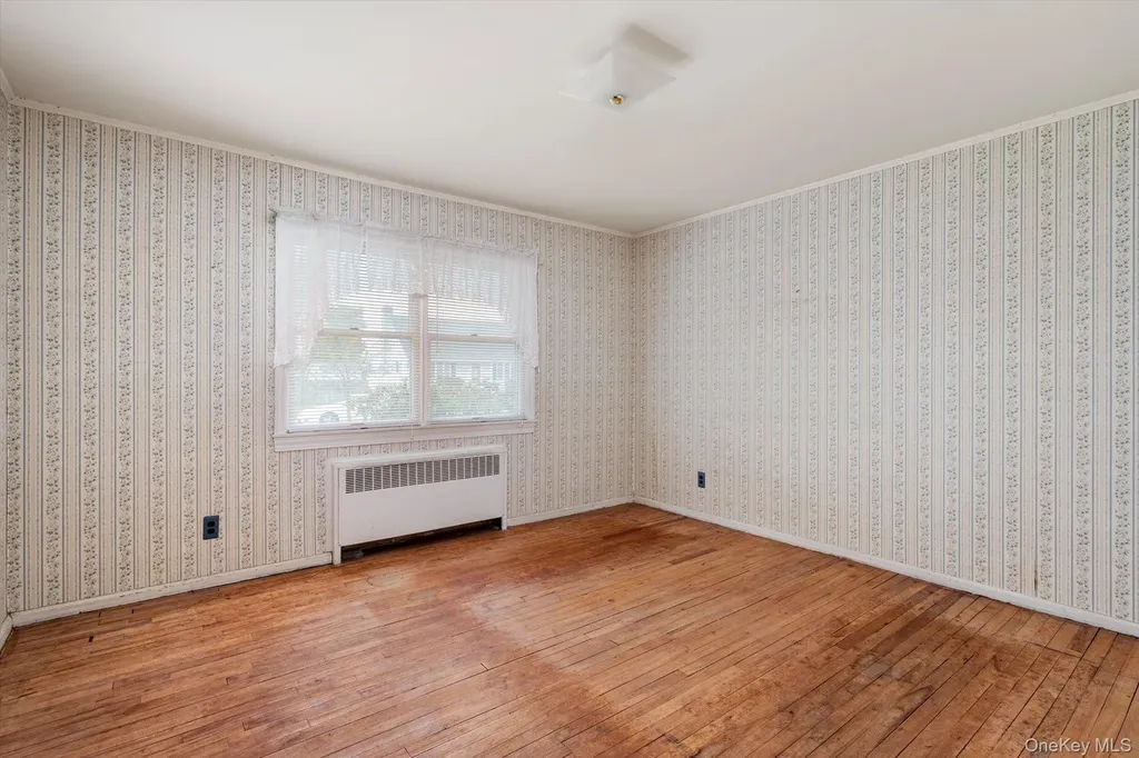 64 Arlyn Drive E Massapequa NY 11758