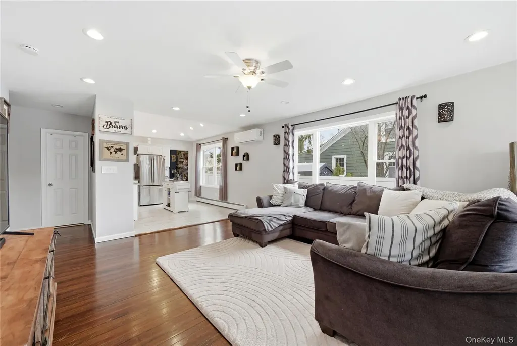 205 Oak Street Patchogue NY 11772