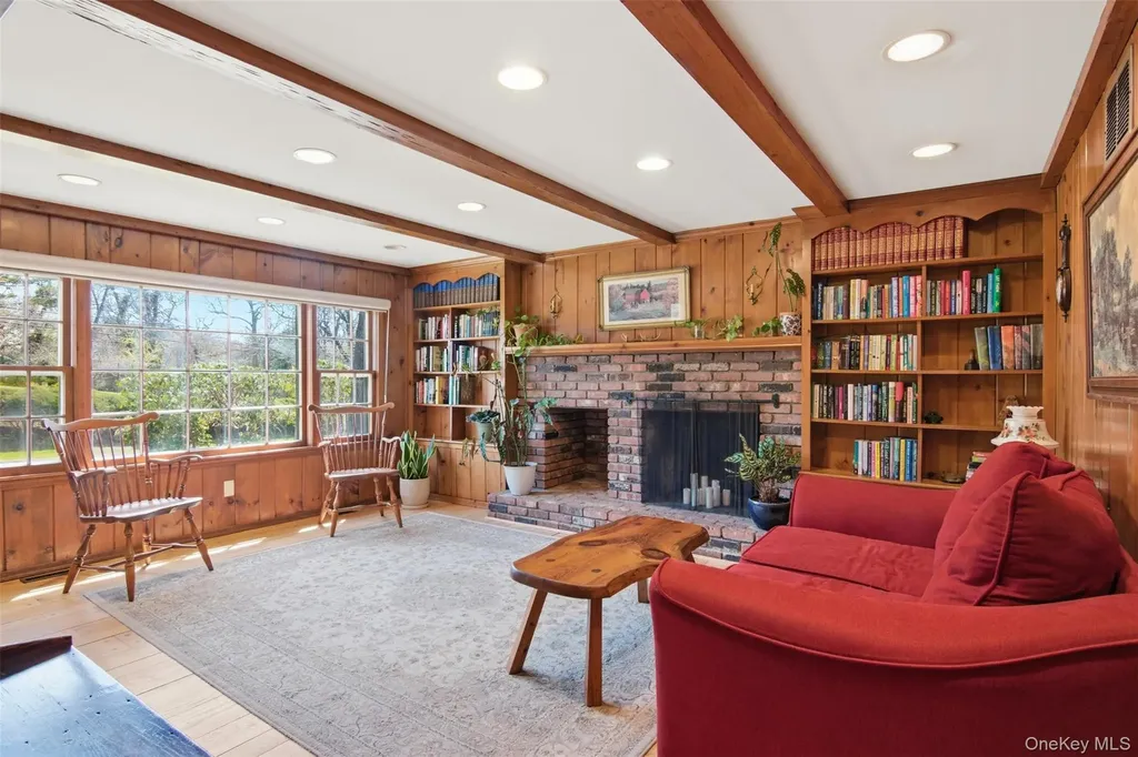 1 Carriage Court Stony Brook NY 11790