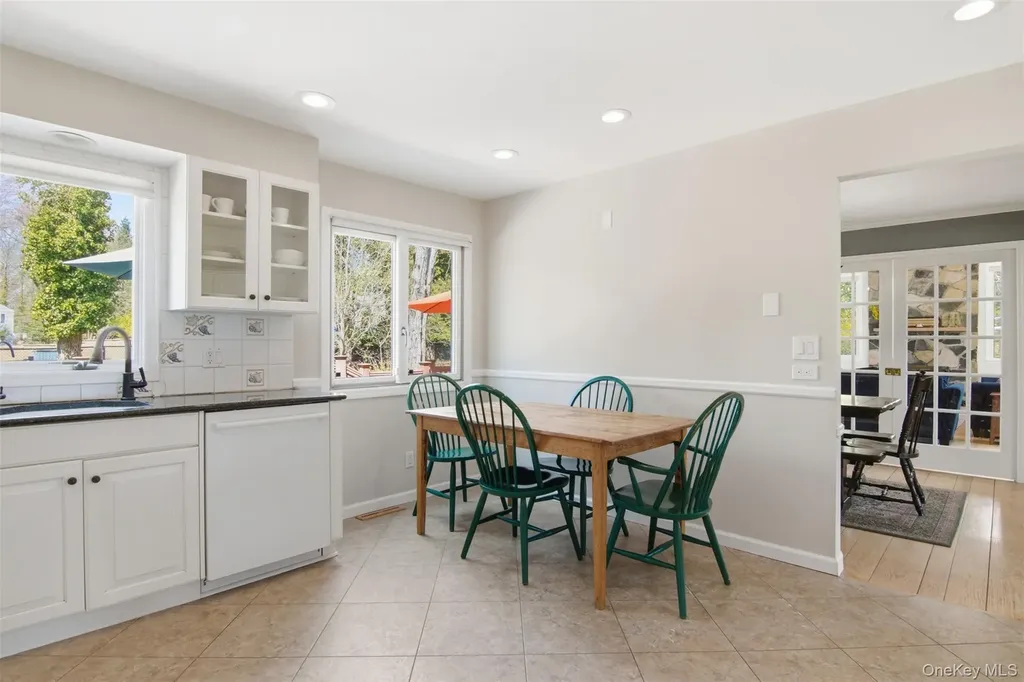 1 Carriage Court Stony Brook NY 11790