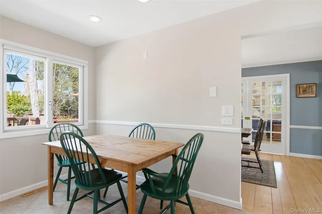 1 Carriage Court Stony Brook NY 11790