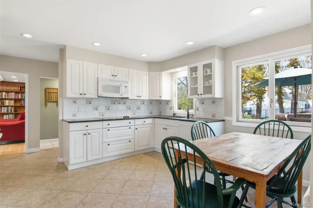 1 Carriage Court Stony Brook NY 11790