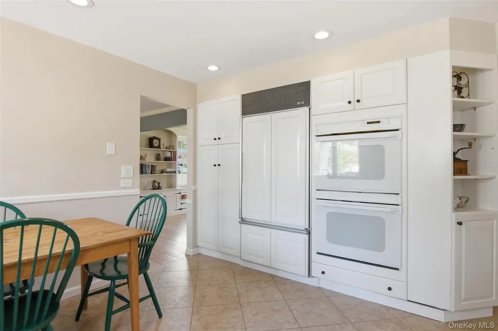 1 Carriage Court Stony Brook NY 11790