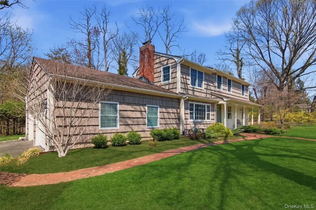 1 Carriage Court Stony Brook NY 11790