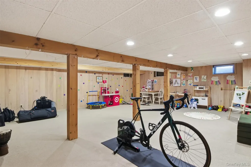 1 Carriage Court Stony Brook NY 11790