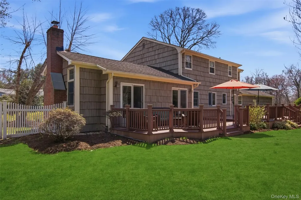 1 Carriage Court Stony Brook NY 11790