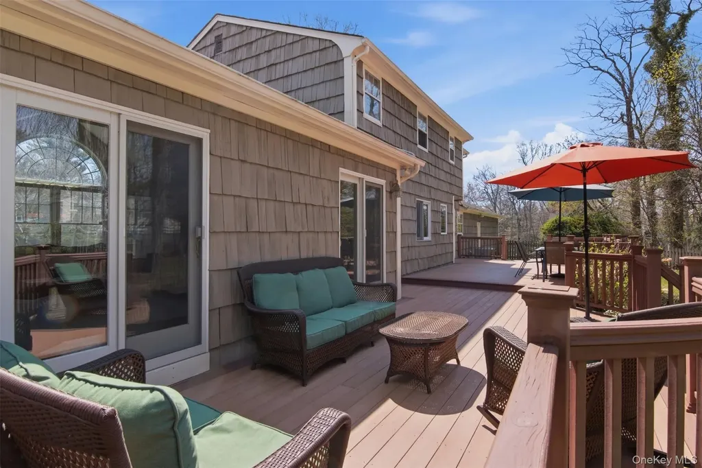 1 Carriage Court Stony Brook NY 11790