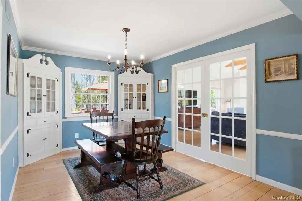 1 Carriage Court Stony Brook NY 11790
