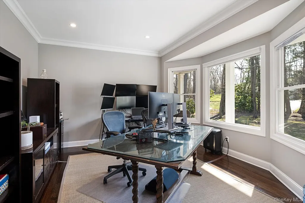 7 Riga Lane Melville NY 11747