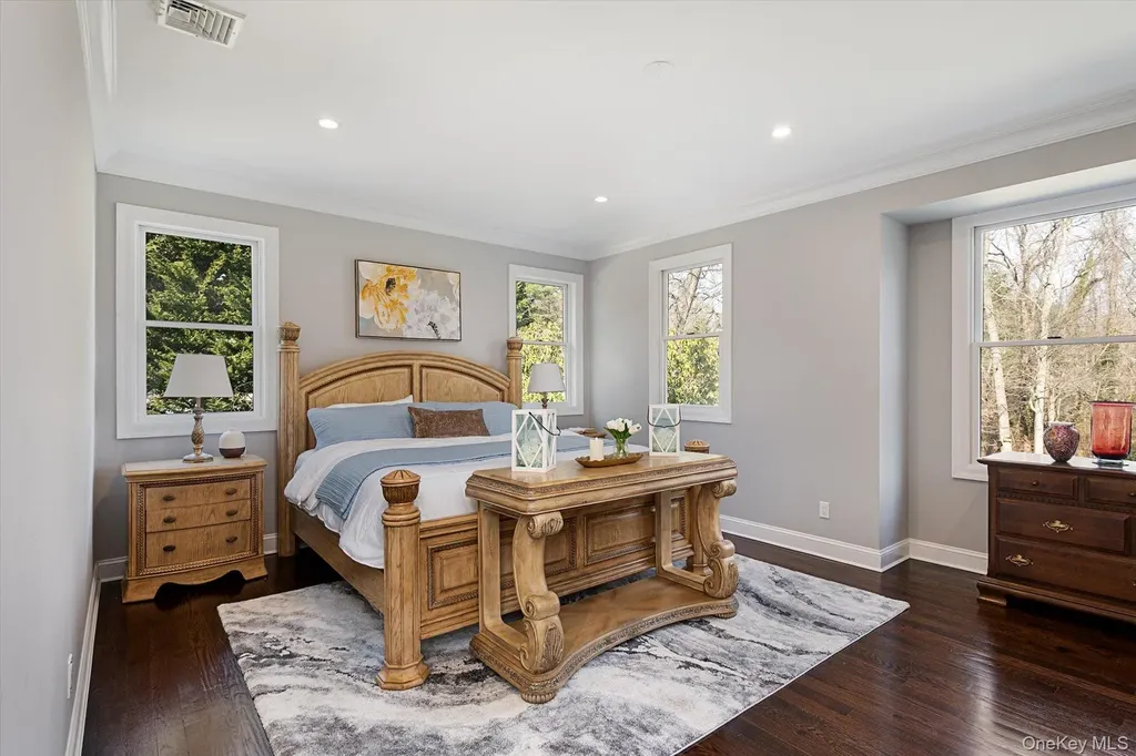 7 Riga Lane Melville NY 11747