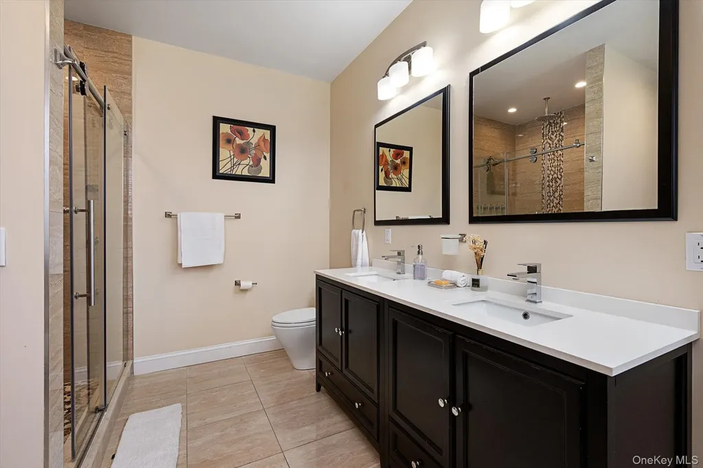 7 Riga Lane Melville NY 11747
