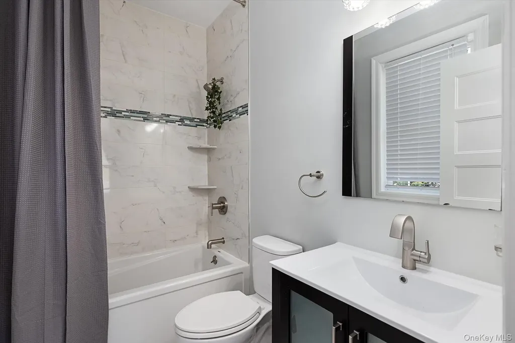 7 Riga Lane Melville NY 11747