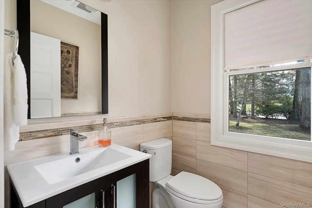 7 Riga Lane Melville NY 11747