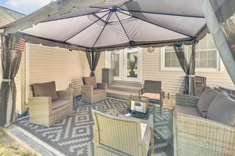 14 W Dogwood Drive Poughkeepsie NY 12601