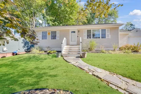 14 W Dogwood Drive Poughkeepsie NY 12601