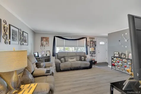 14 W Dogwood Drive Poughkeepsie NY 12601