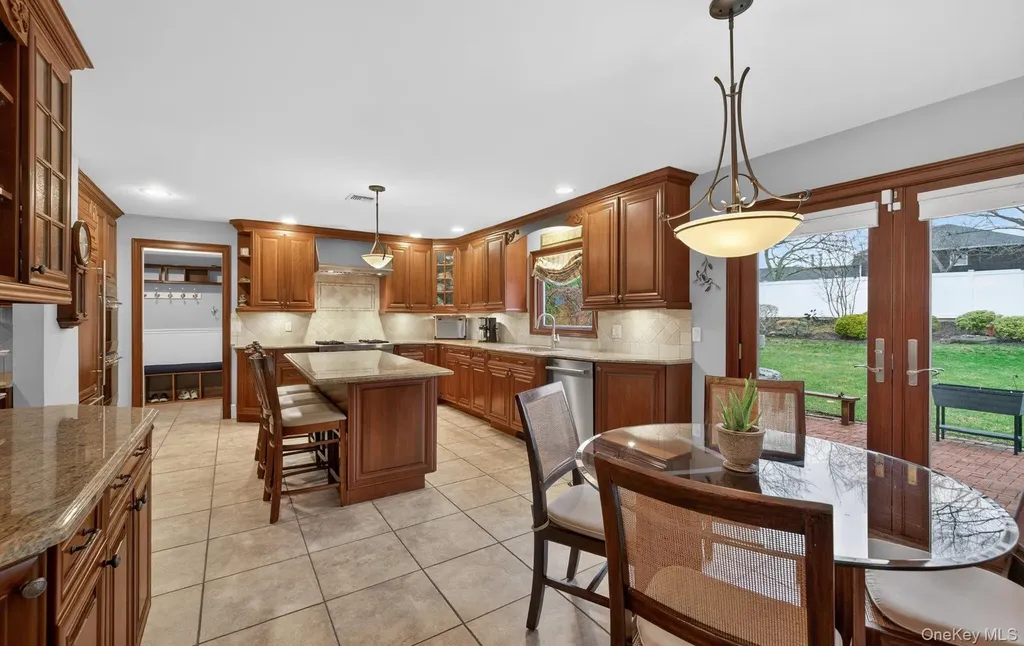 28 Timber Ridge Drive Commack NY 11725