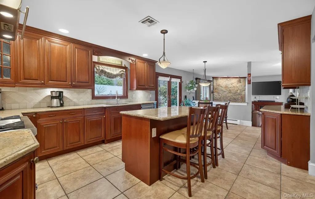 28 Timber Ridge Drive Commack NY 11725