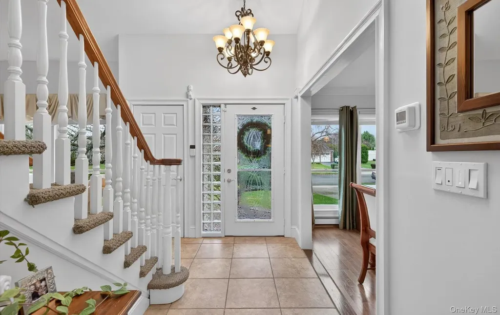 28 Timber Ridge Drive Commack NY 11725