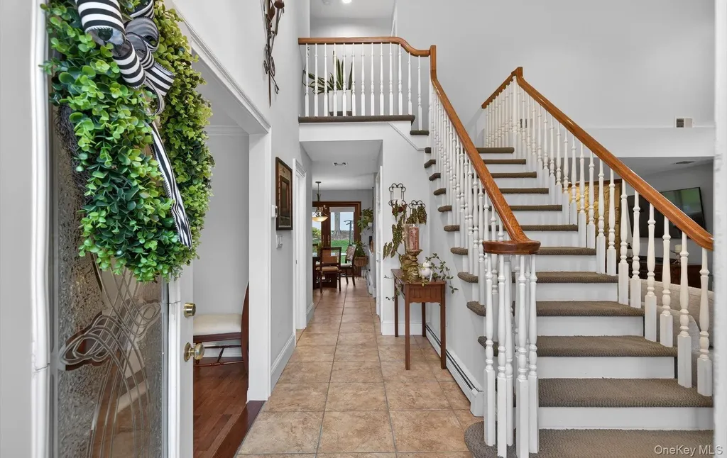 28 Timber Ridge Drive Commack NY 11725