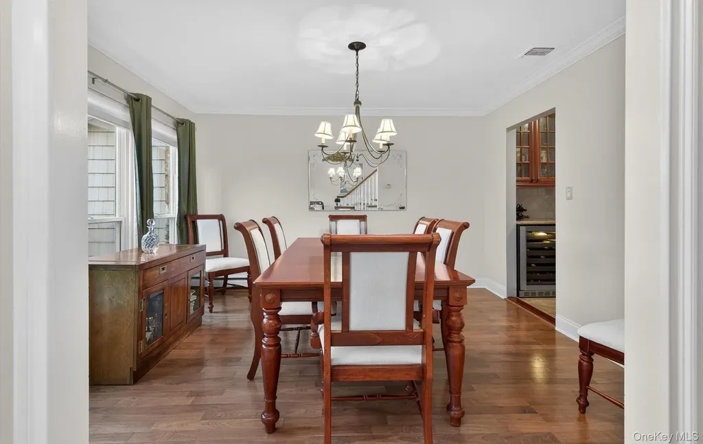 28 Timber Ridge Drive Commack NY 11725