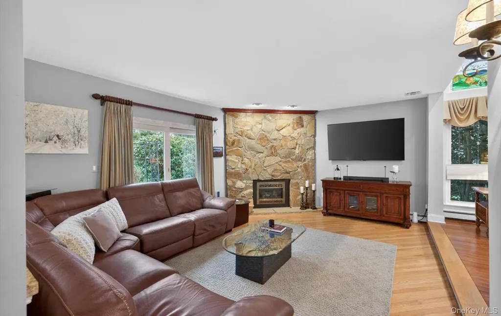 28 Timber Ridge Drive Commack NY 11725