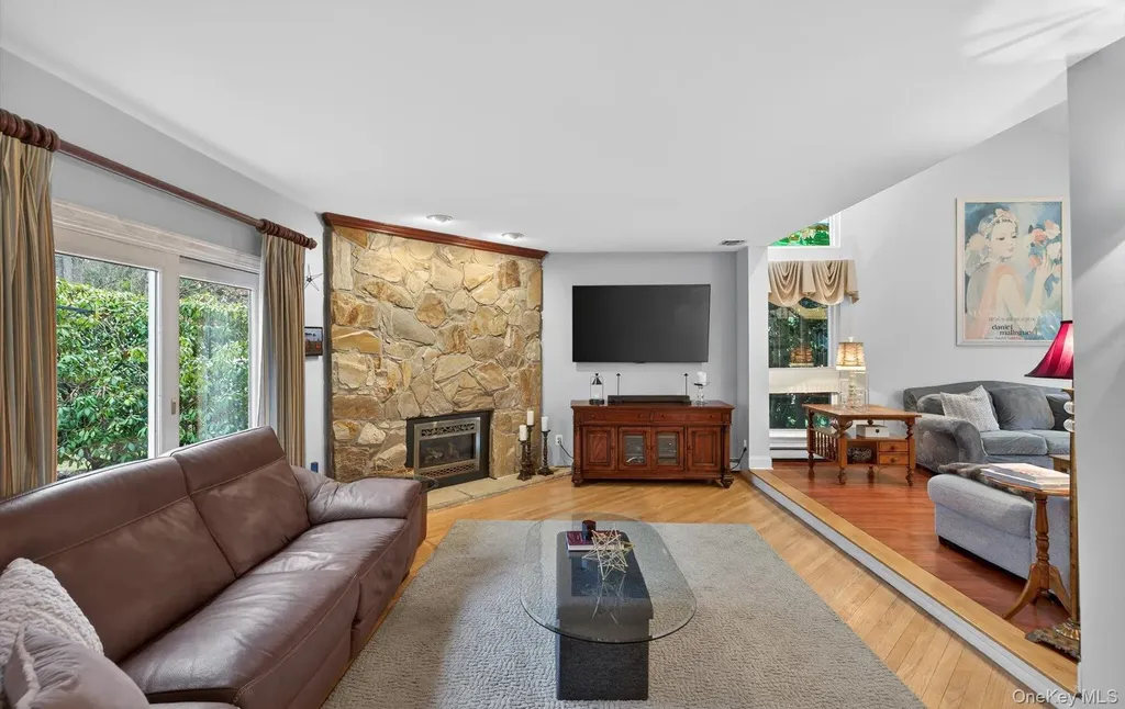 28 Timber Ridge Drive Commack NY 11725