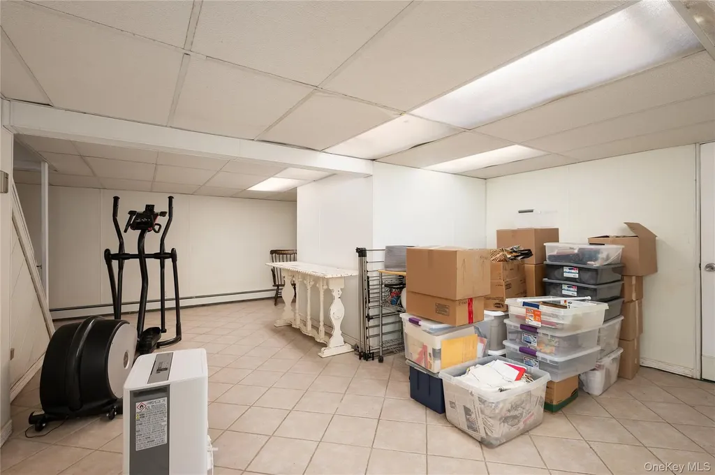 727 Outlook Avenue West Babylon NY 11704