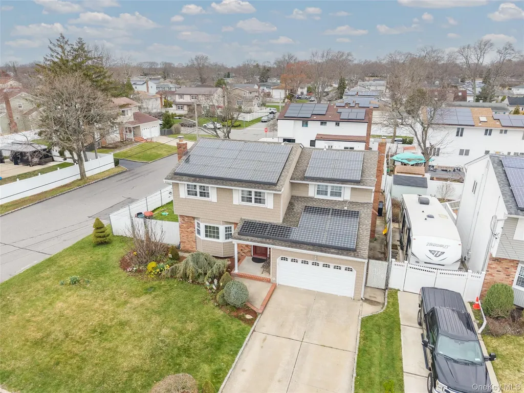 727 Outlook Avenue West Babylon NY 11704